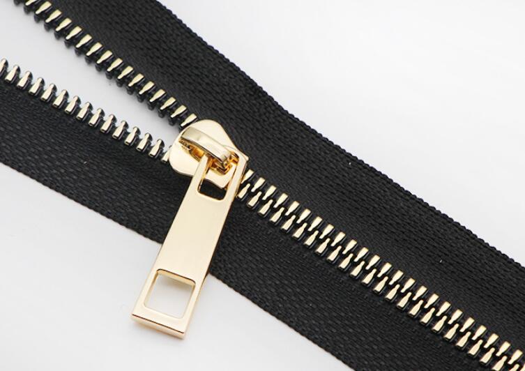 5#8#Coated fine-toothed resin zipper